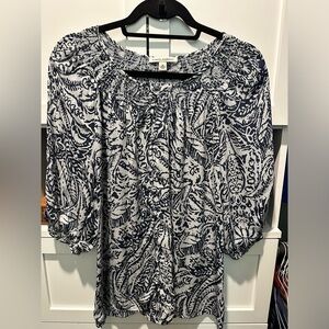 Banana Republic long sleeve blue/gray blouse. Size Medium